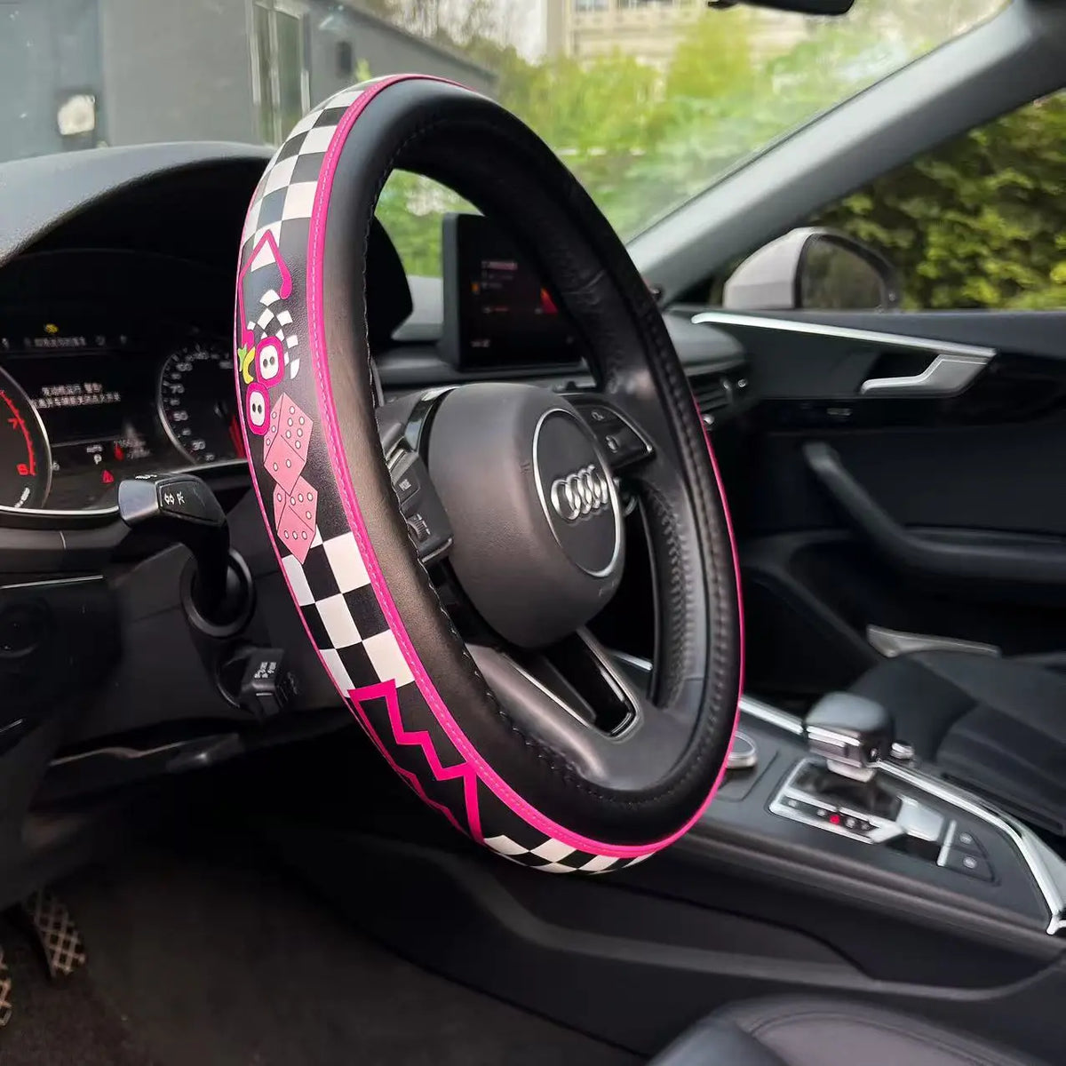 All-Season Breathable Steering Wheel Cover – Western Style, Non-Slip Grip, 14.3-14.6"