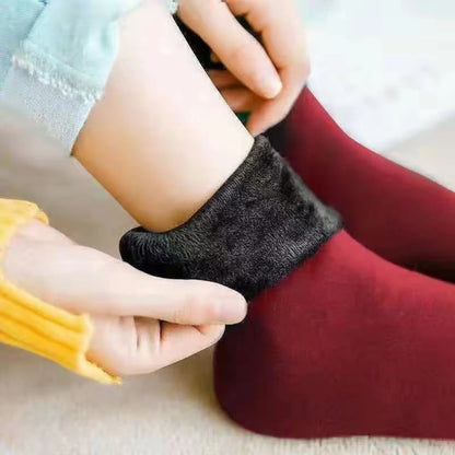 49% OFF This Week Promotions🎉🎉5 pairs of thick fleece-lined, warm, self-heating snow socks